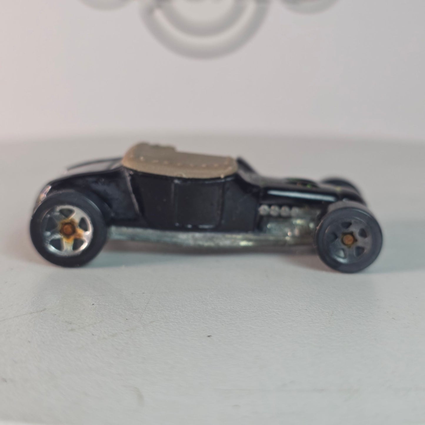 1999 Hot Wheels First Editions Track T Flat Black With Beige Cover Die Cast Toy Hot Rod Car Vehicle