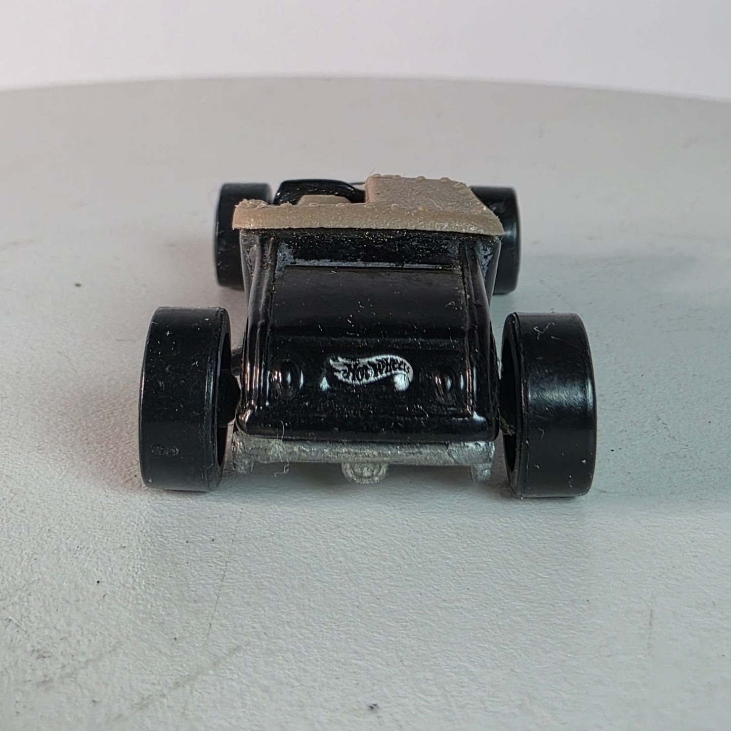1999 Hot Wheels First Editions Track T Flat Black With Beige Cover Die Cast Toy Hot Rod Car Vehicle