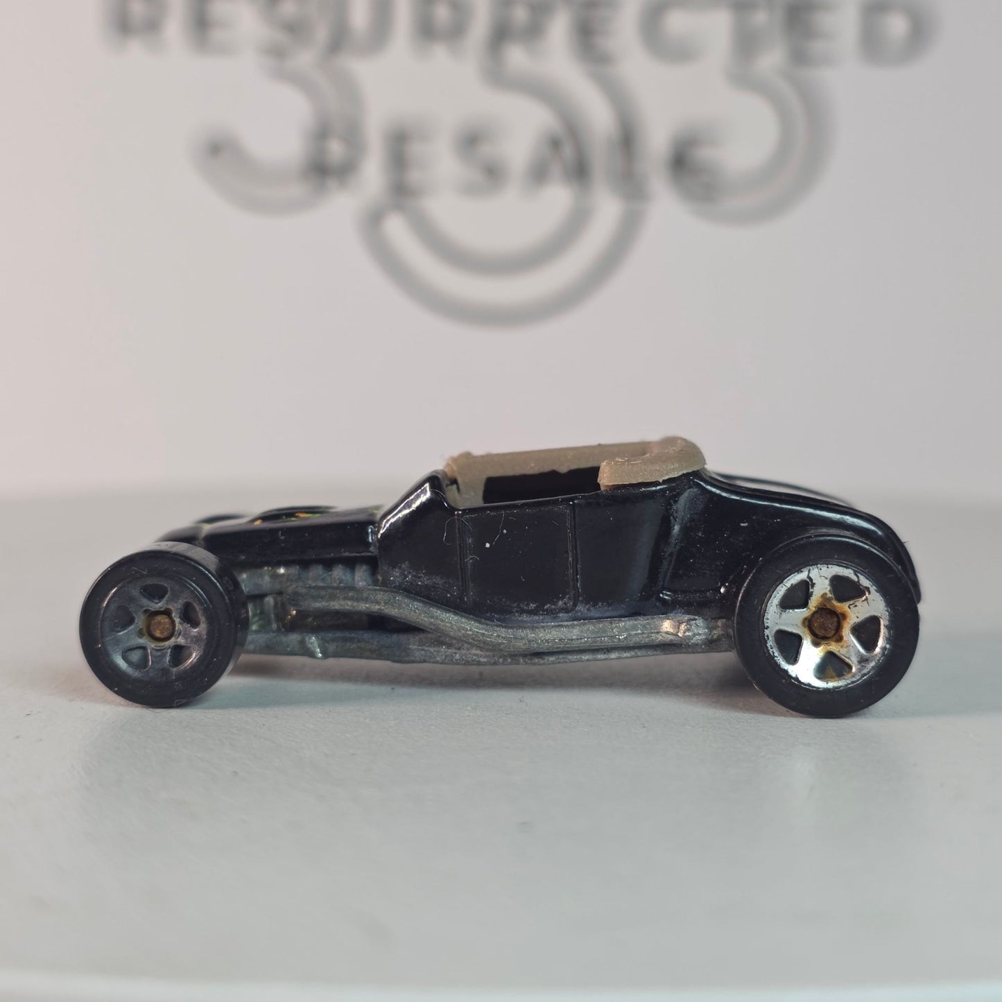 1999 Hot Wheels First Editions Track T Flat Black With Beige Cover Die Cast Toy Hot Rod Car Vehicle