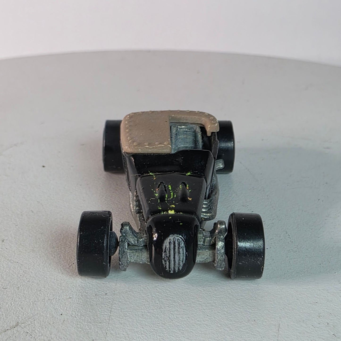 1999 Hot Wheels First Editions Track T Flat Black With Beige Cover Die Cast Toy Hot Rod Car Vehicle