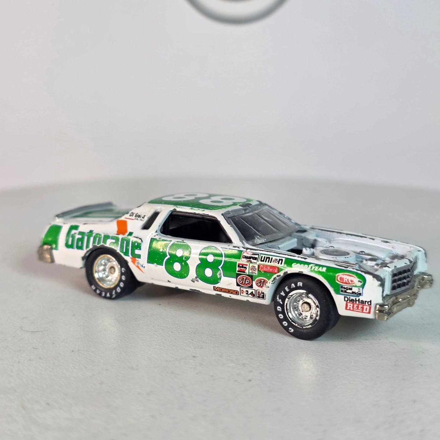 Vintage Johnny Lightning 1998 Darrell Waltrip #88 Gatorade Monte Carlo 1:64 Diecast