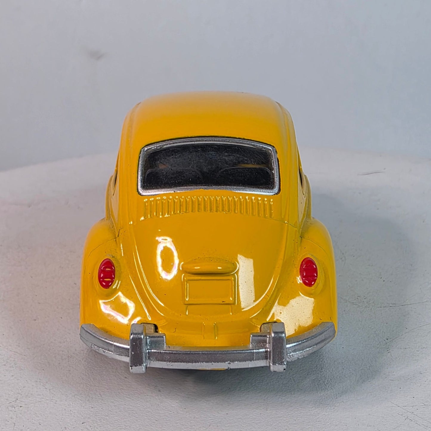 Classic 1967 VW Beetle Pullback 1:32