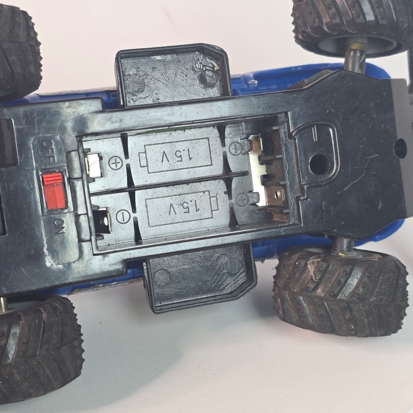 Vintage 1995 New Bright Blue Remote Control Monster Truck Off Road Toy 27 MHz Band - Tested No Remote