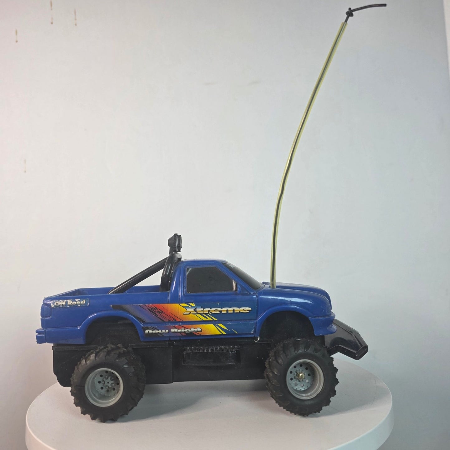 Vintage 1995 New Bright Blue Remote Control Monster Truck Off Road Toy 27 MHz Band - Tested No Remote