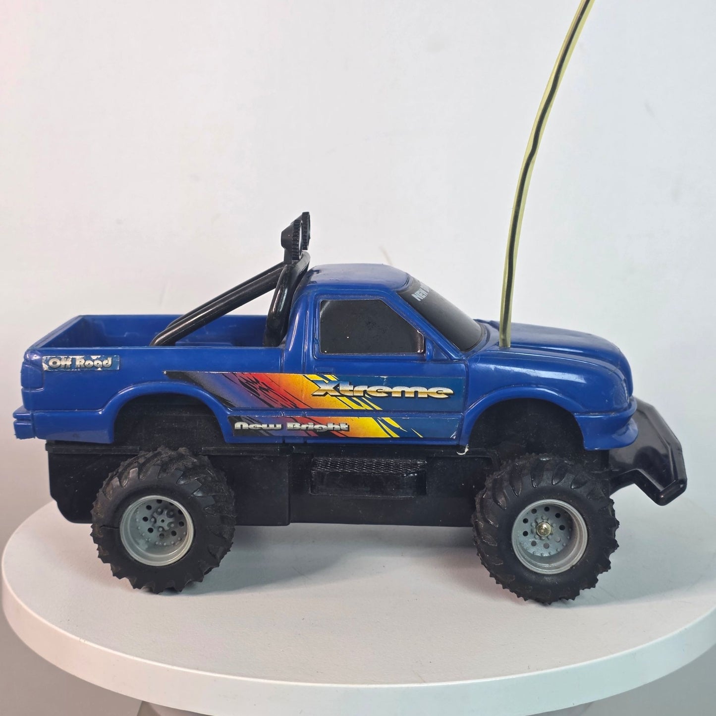 Vintage 1995 New Bright Blue Remote Control Monster Truck Off Road Toy 27 MHz Band - Tested No Remote