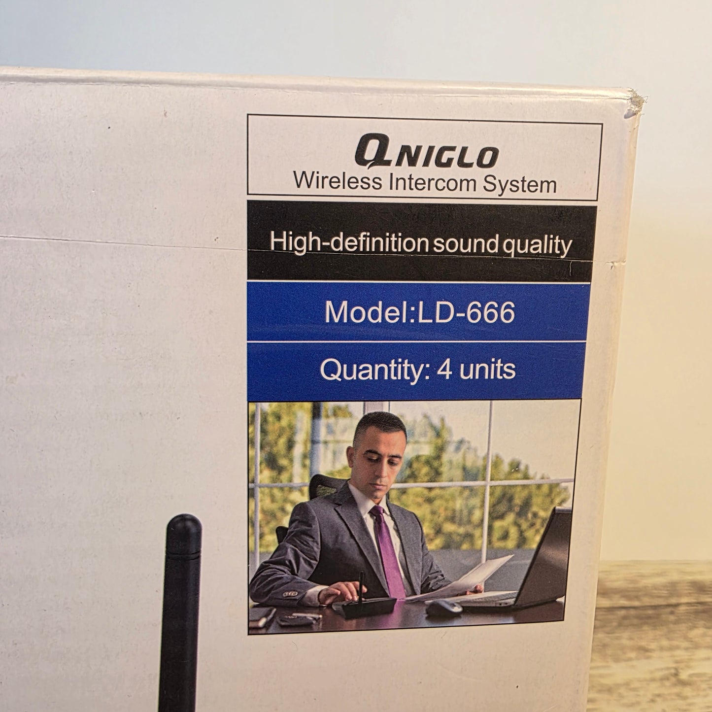 NIB New QNIGLO 
Multi-Channel Long-Range FM Wireless Intercom System LD-666 4 Units