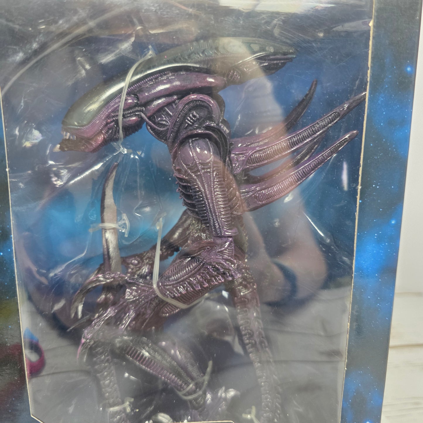 NIB New NECA ALIENS Razor Claws Alien Reel Toys Sealed 77N012921