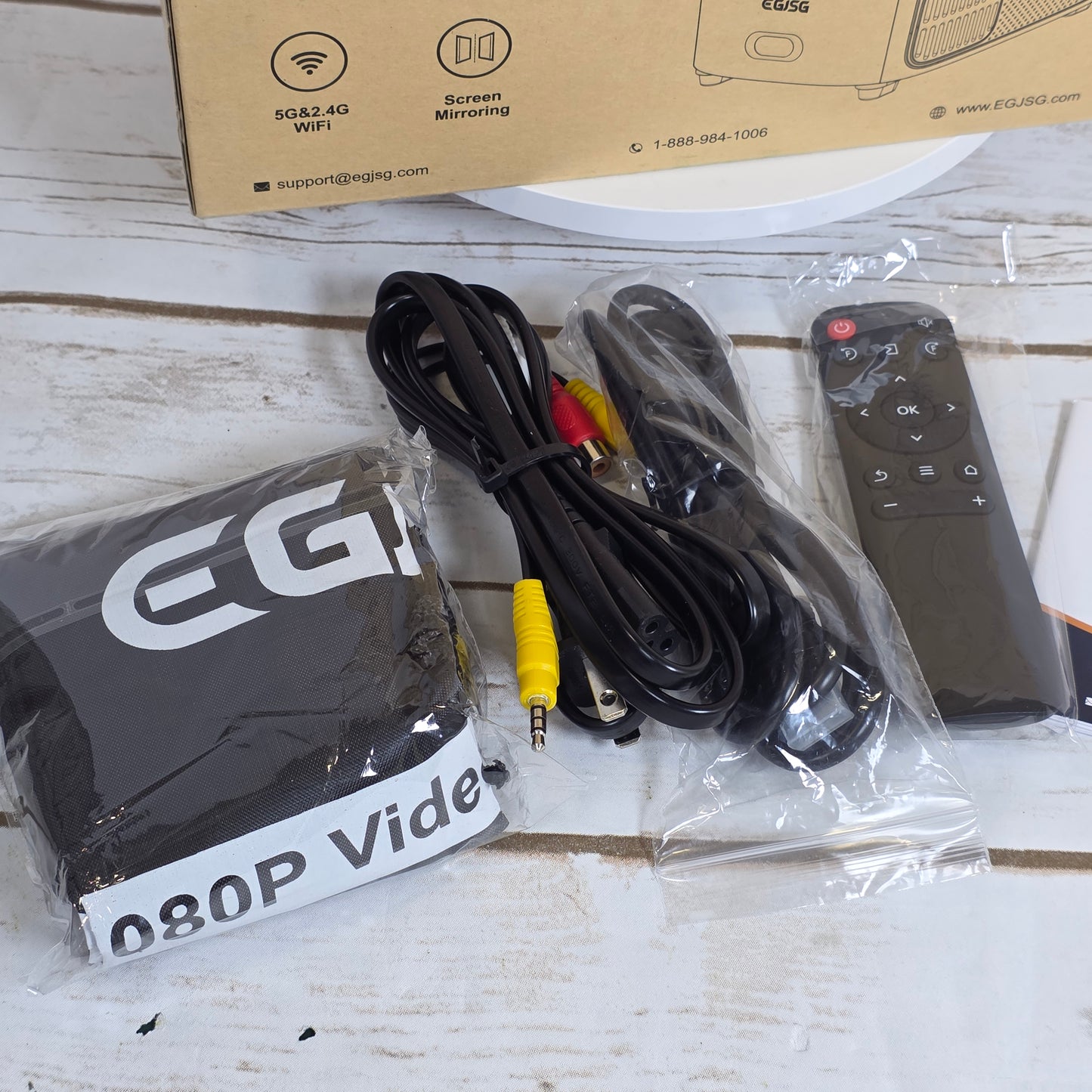 NIB New EGJSG 1080P Portable Projector V3 Gray 5G&2.4G WiFi