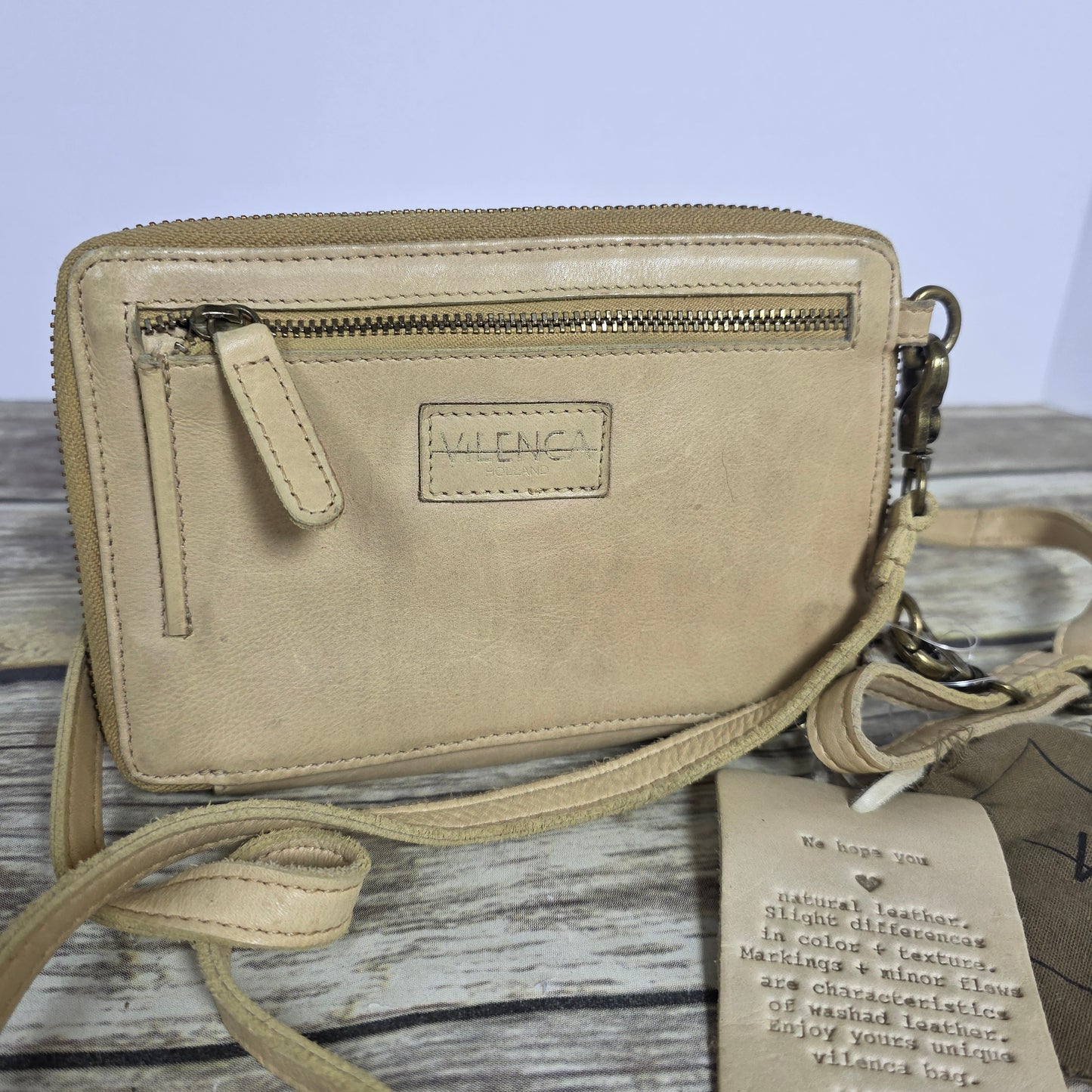 NWT New Valencia Small Crossbody Phone Wallet Bag Genuine Leather Beige TK375