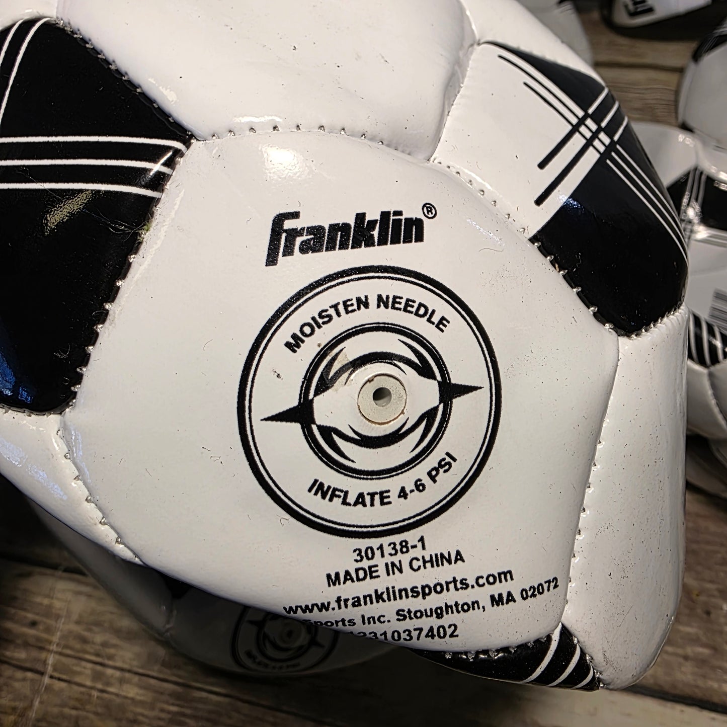 FRANKLIN Soccer Balls x 10 and pump x 2
