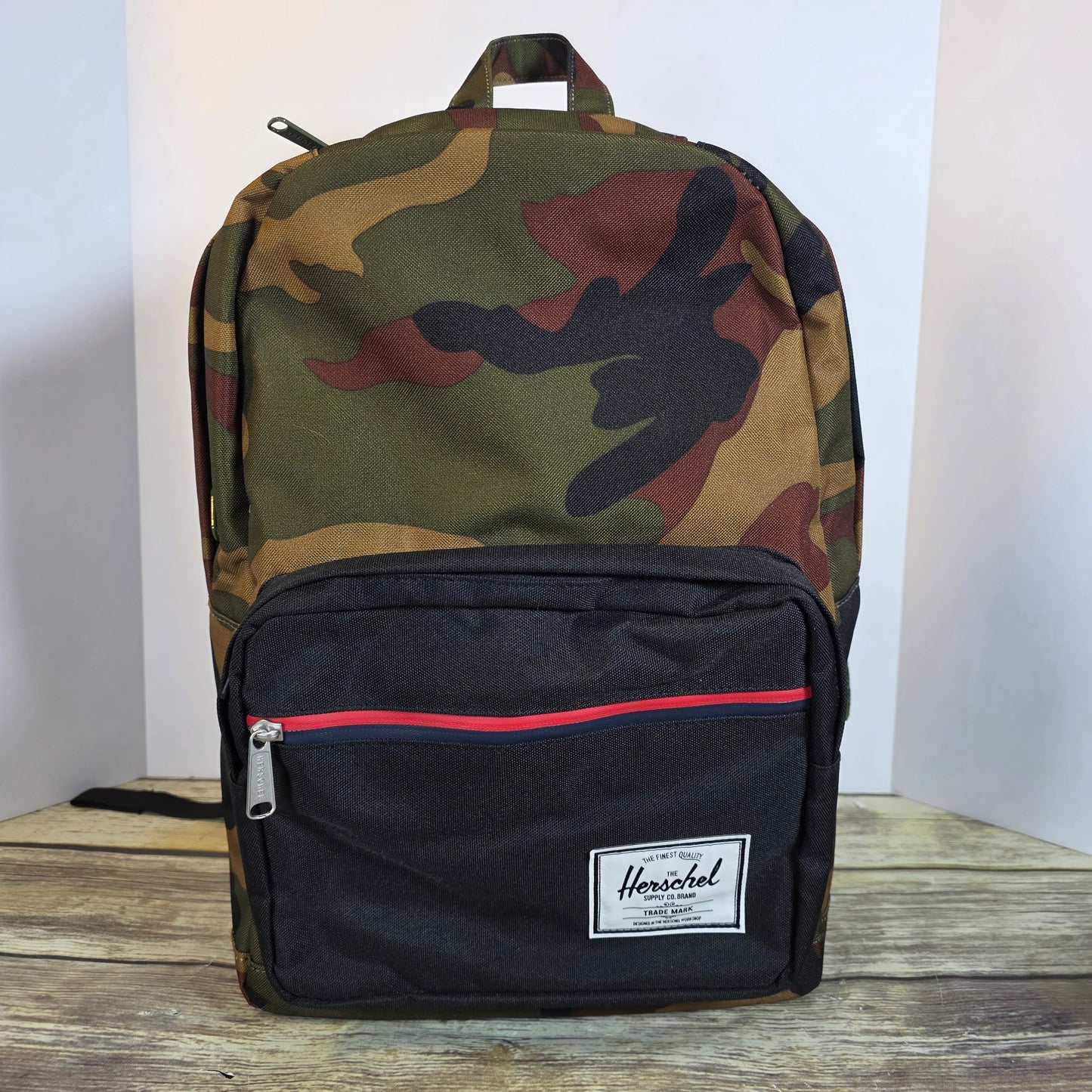 NWT New Herschel 15" Pop Quiz Camoflauge Black Backpack