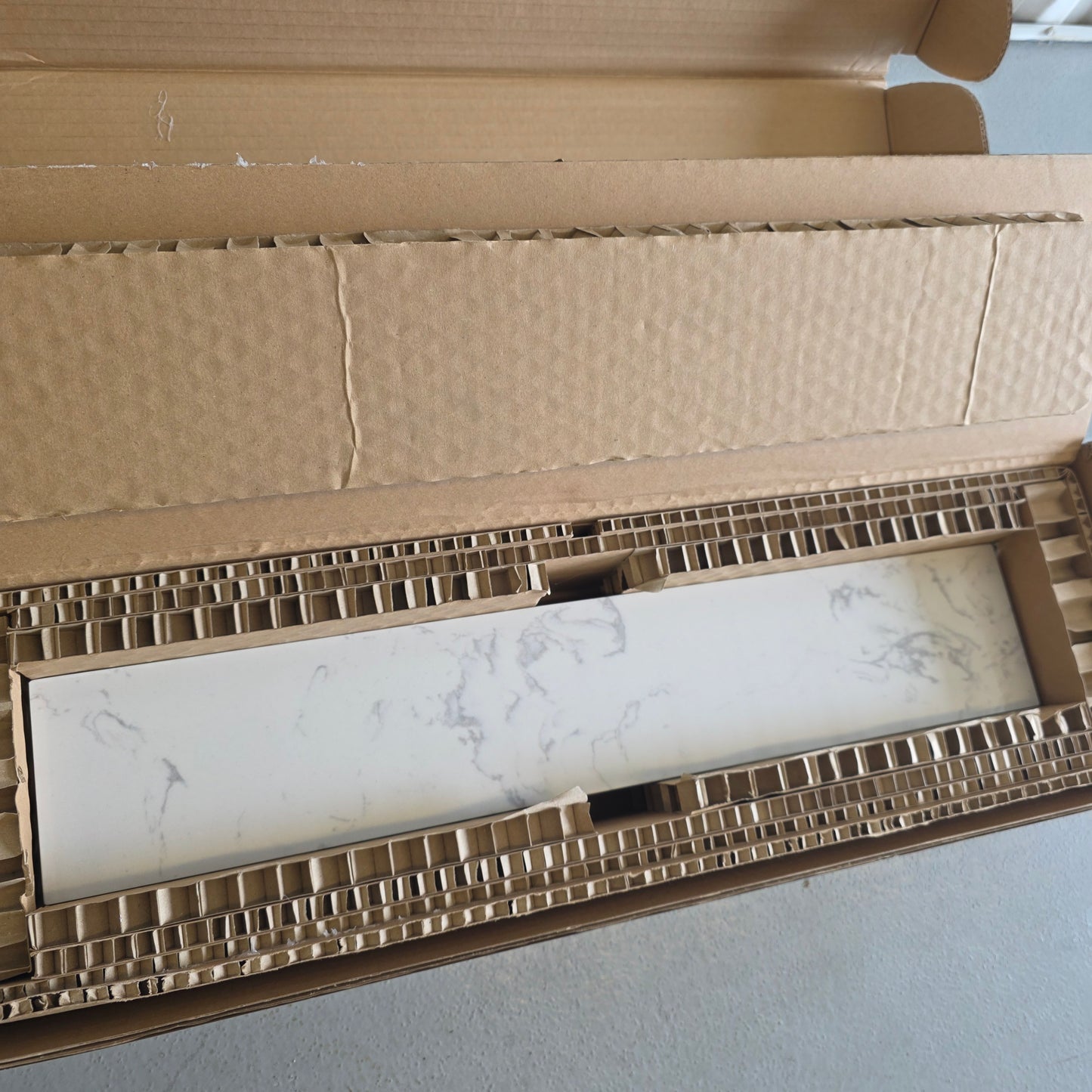 New Home Decorators CALA WHITE Engineered Stone Sidesplash ET22CW-SS