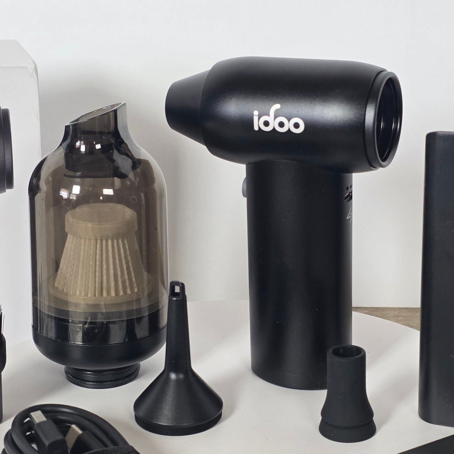 NIOP Idoo Air Duster with Attachments I-G-02 Black