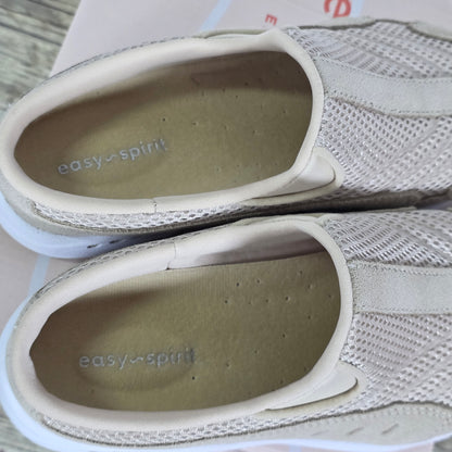 NIB New Women's Easy Spirit Travel Time Slides Light Natural w White 6.5M