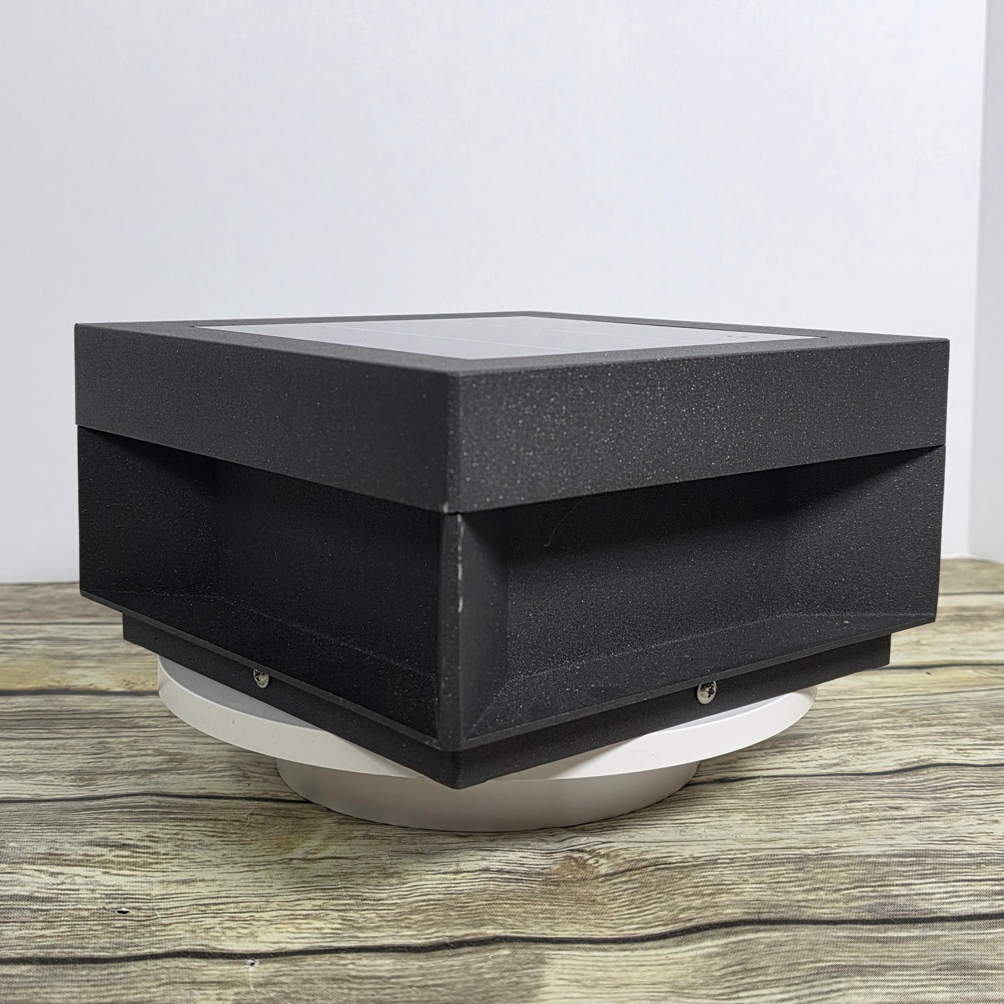 NIOB New MVBT Solar Modern Post Light Flat C3032-F S20