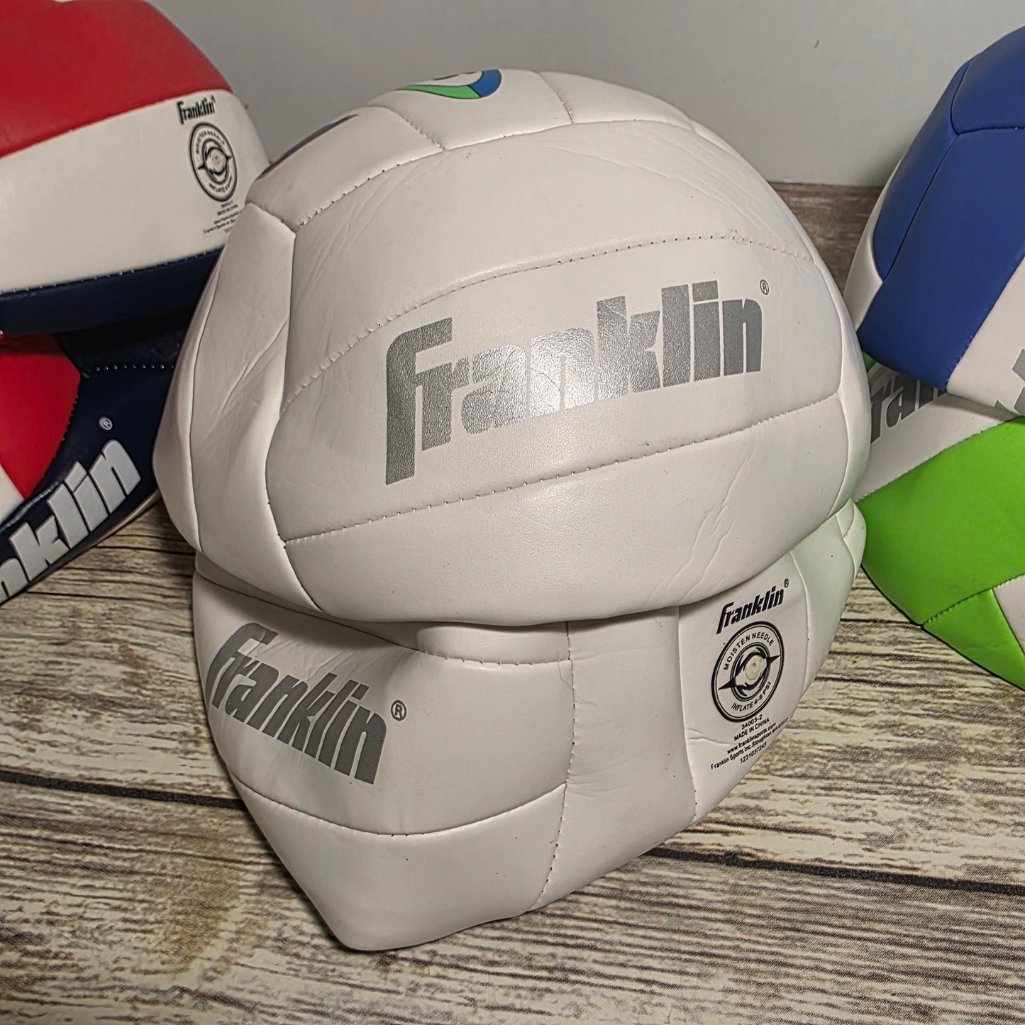 NIOB New Offical Franklin Soft Spike Volleyballs 6-Pack with 1 Hand Pump