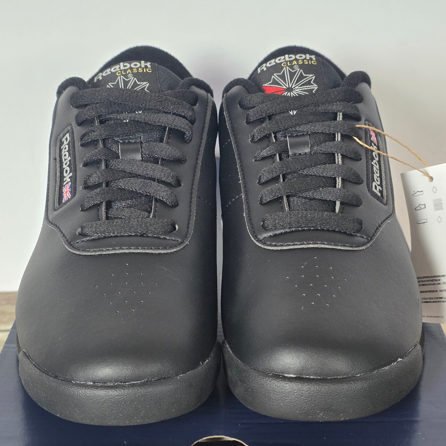 NIB Reebok Classic Women's Princess 8.5 Wide Black