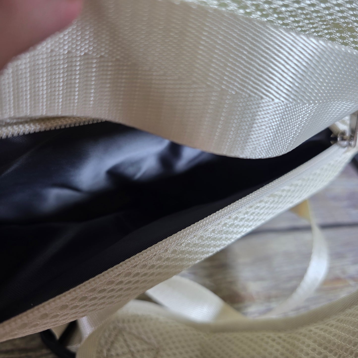 NWT New Beige Insulated Laptop Backpack Bookbag 5162