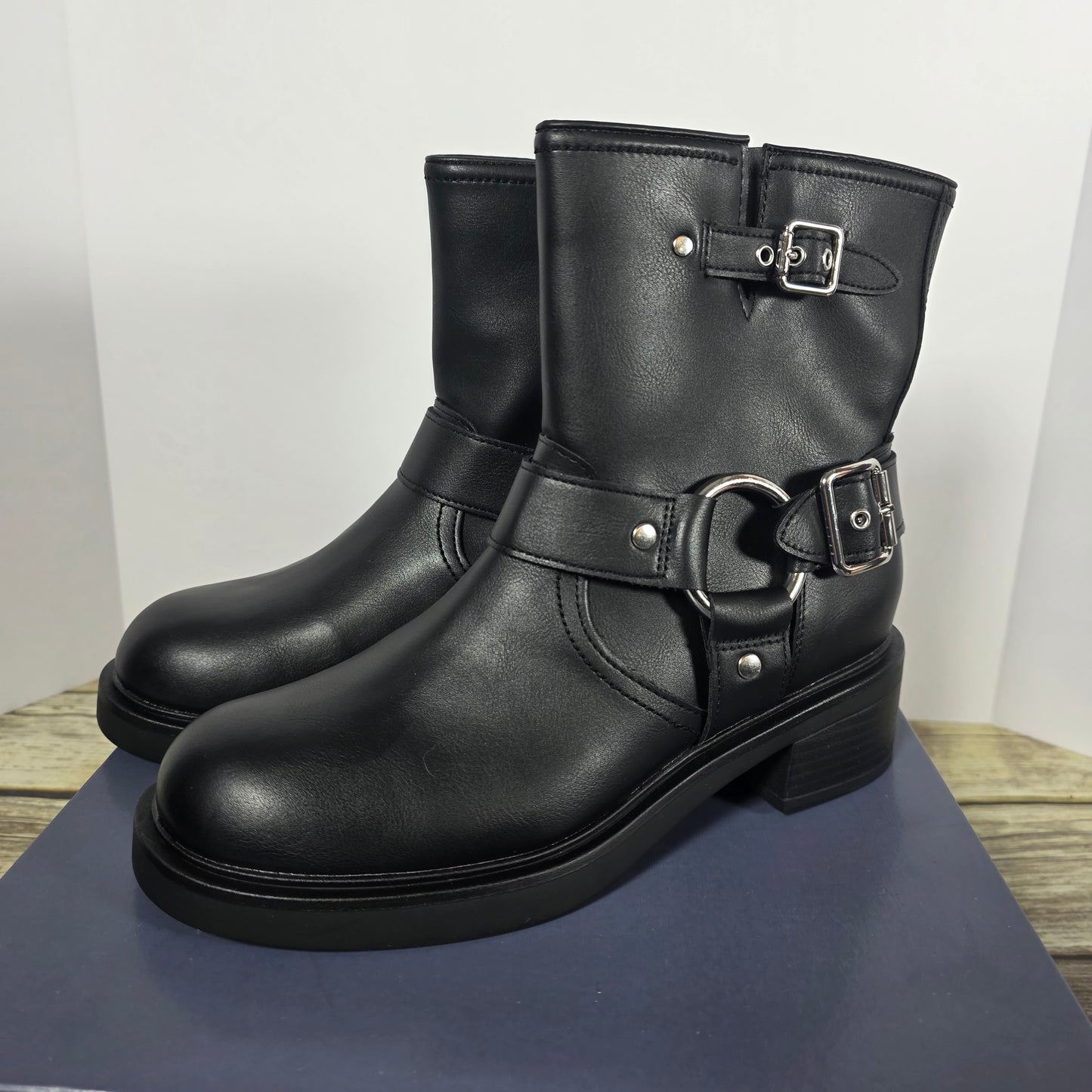 NIB New Universal Thread Connor Ankle Boots Black Biker Womens 8.5 / 9