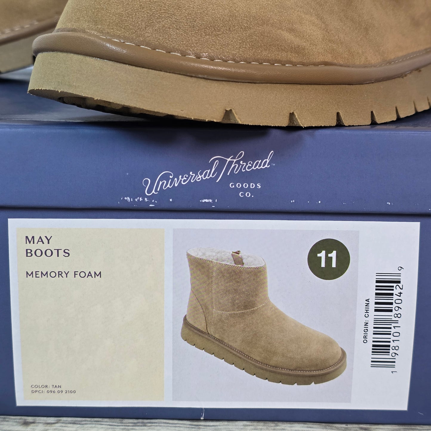 NIB New Womens May Boots Tan Ankle 11M Winter Universal Threads