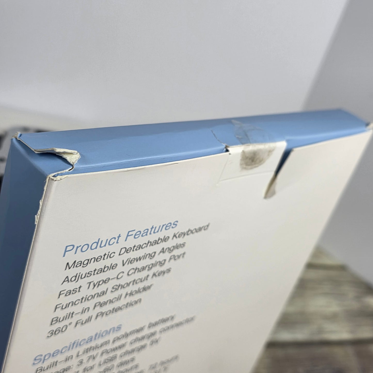 NIB New Funbiz Wireless Magnetic Keyboard Case Compatible with IPad 7,8,9 and iPad Air 3/pro 10.5in