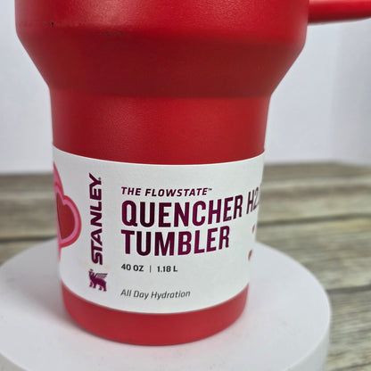 New STANLEY The Flowstate Quencher H20 Tumbler 40oz Valentines