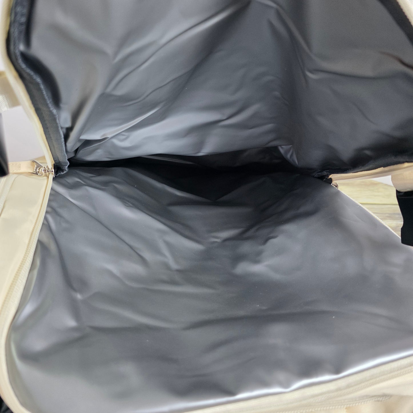 NWT New Beige Insulated Laptop Backpack Bookbag 5162