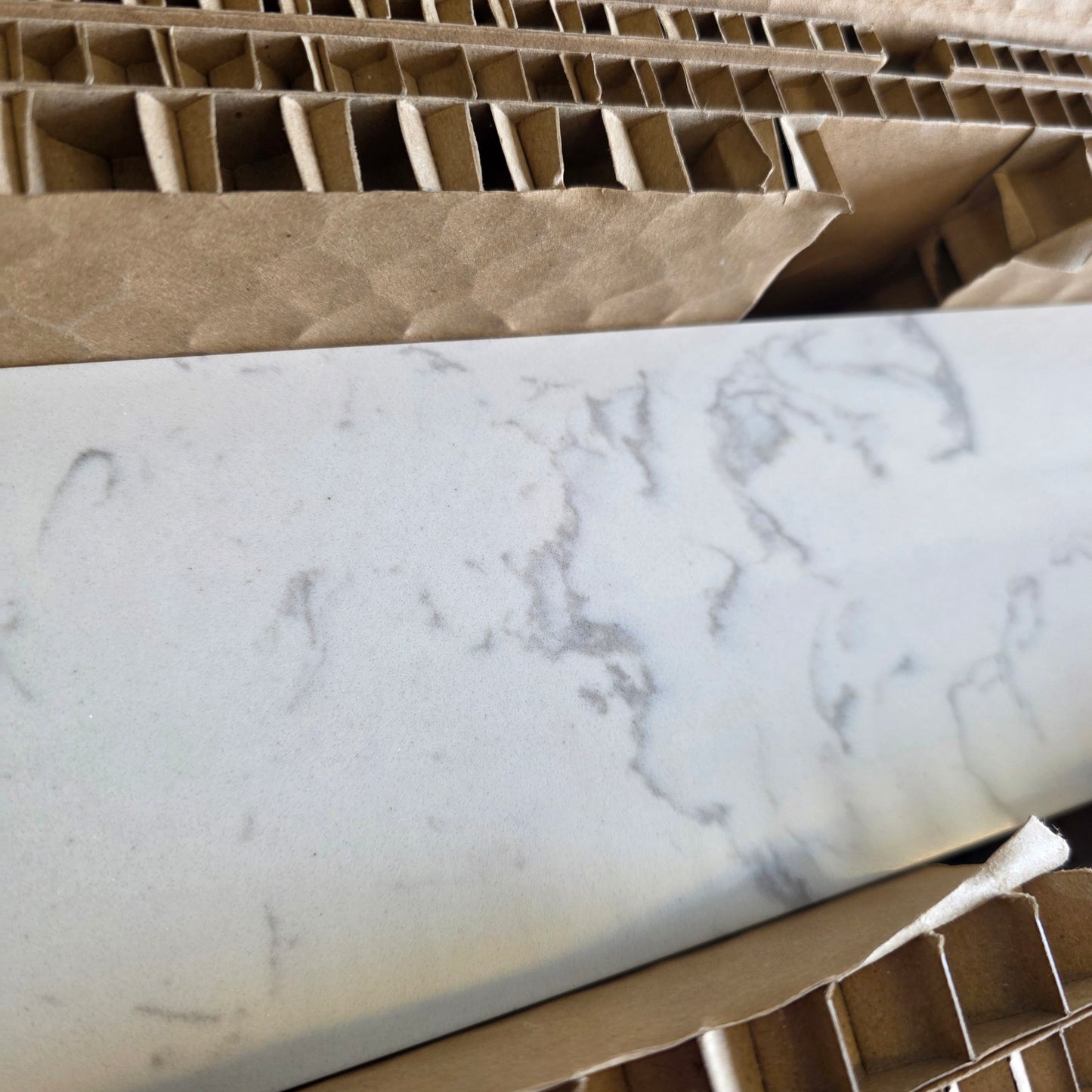 New Home Decorators CALA WHITE Engineered Stone Sidesplash ET22CW-SS