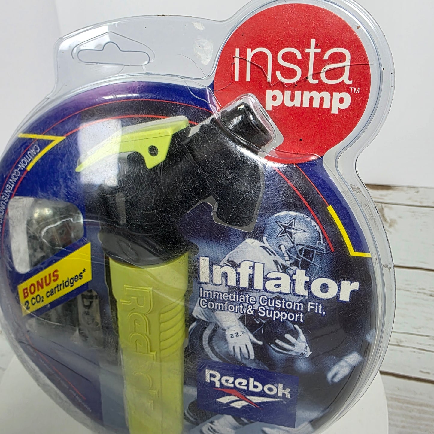 New Reebok InstaPump Inflator Kit Bonus 2 CO2 Cartridges Dallas Cowboys
