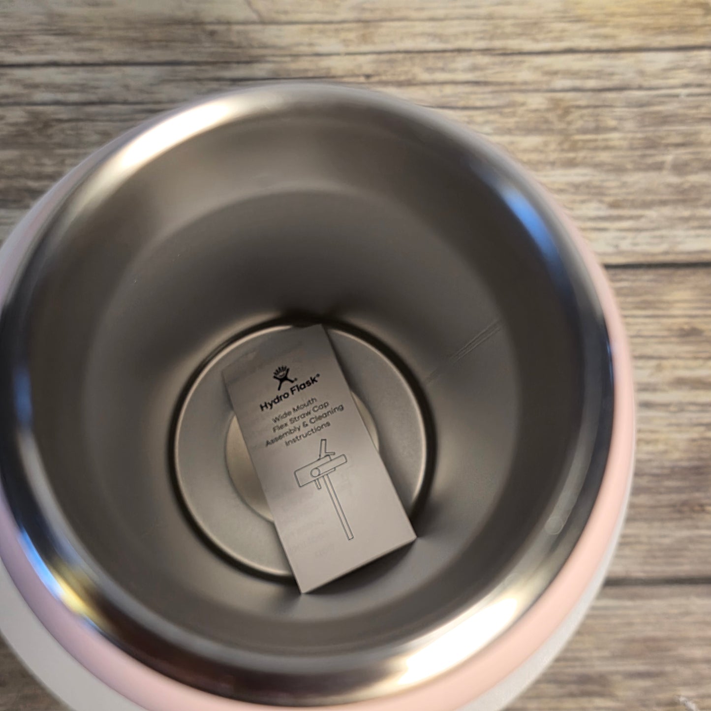 NWT New HYDRO FLASK Wide Mouth Vacuum Insulated Stainless Steel Water Bottle 40 OZ Trillium Pink Leakproof Closeable Straw Lid for Cold Water Drinks