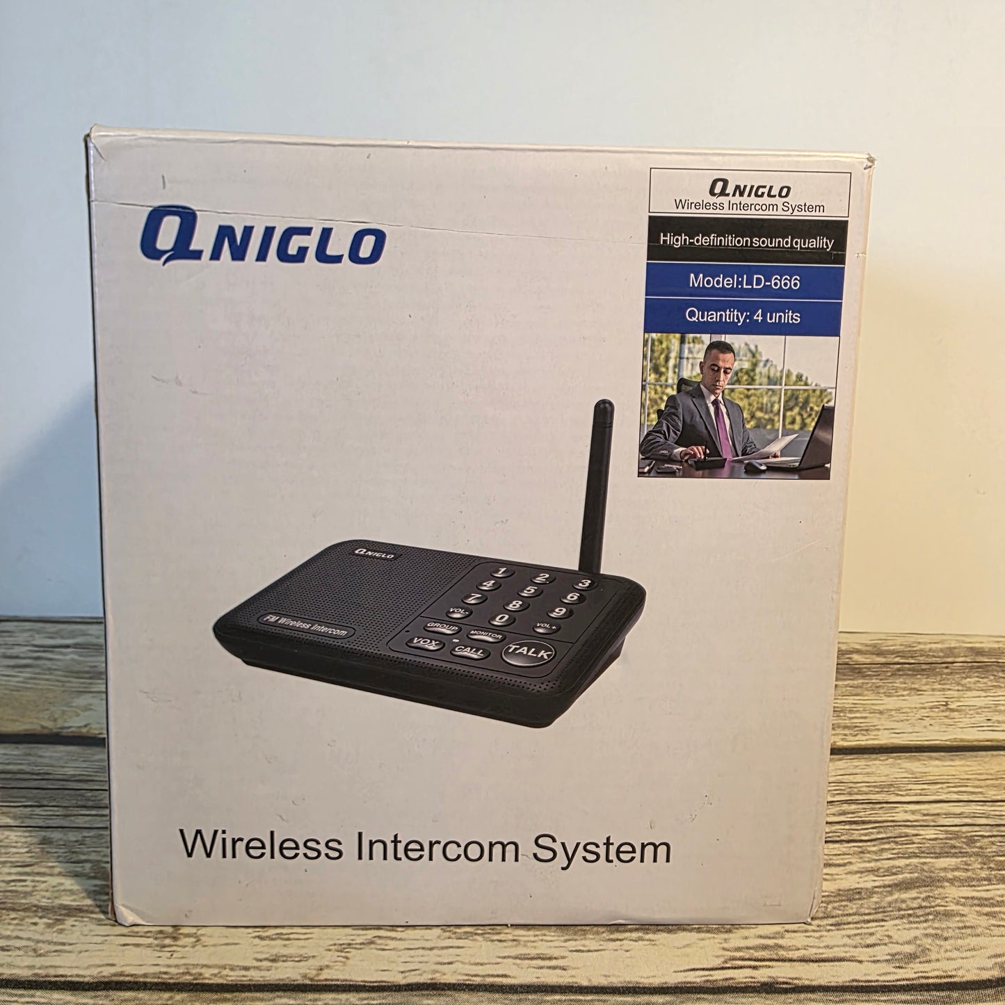 NIB New QNIGLO 
Multi-Channel Long-Range FM Wireless Intercom System LD-666 4 Units