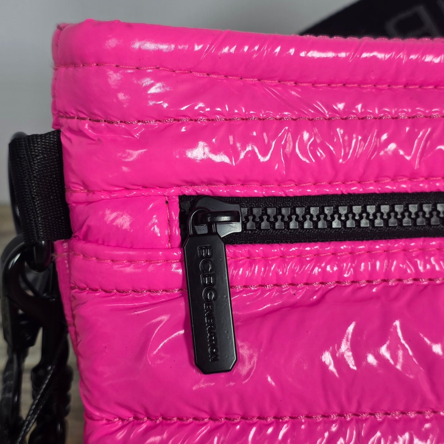 NWT New BCBG Generation Hot Pink Puffy Vinyl GN22374 2-in-1 Convertible Bag
