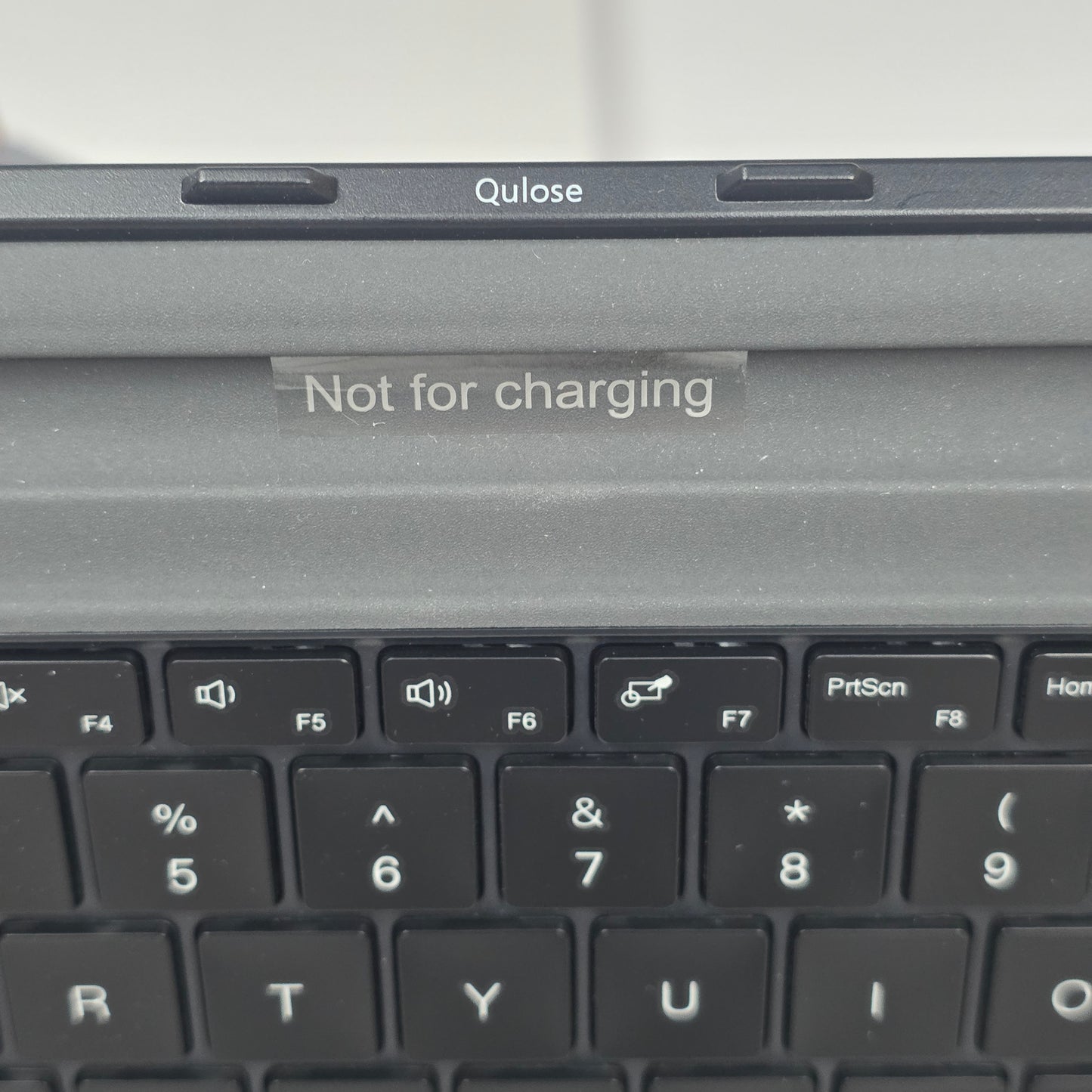 NIB New QULOSE Touchpad Keyboard for Surface Pro 8 / Pro X