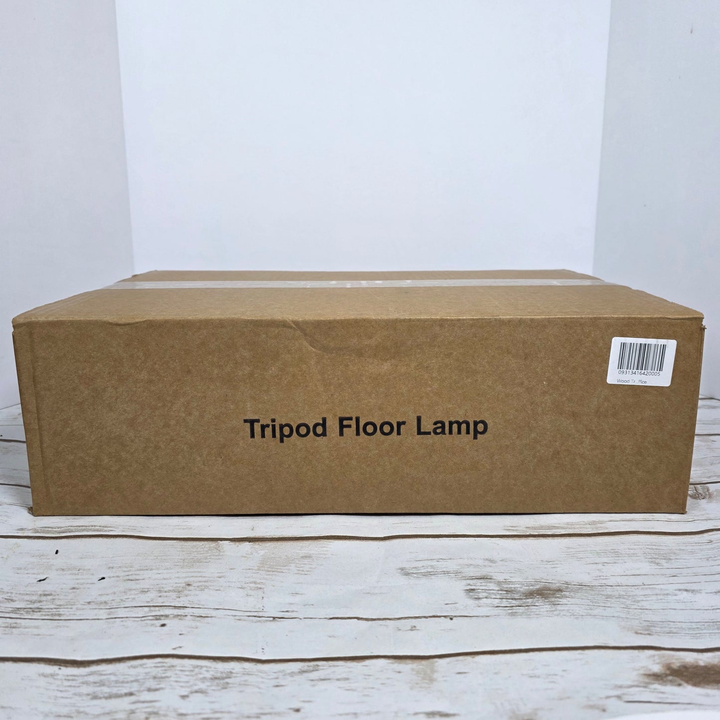 NIOB New Wooden Tripod Floor Lamp