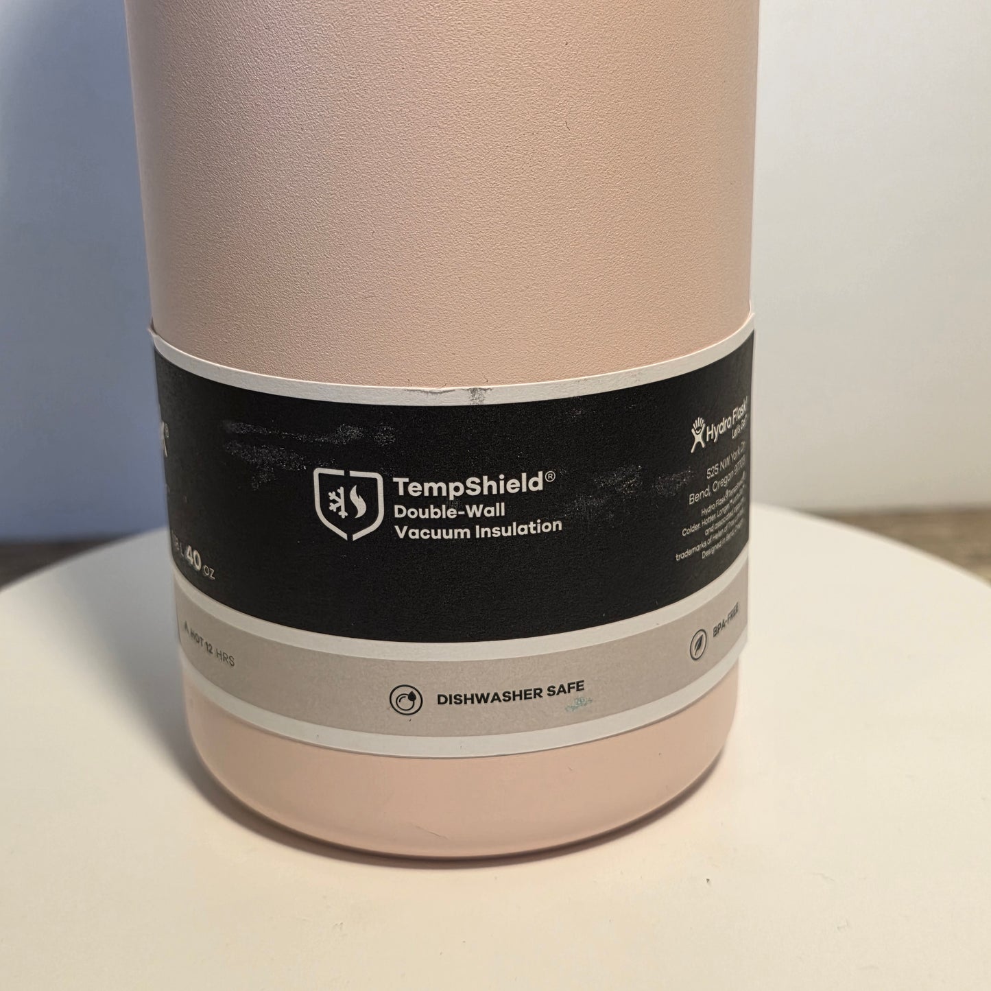 NWT New HYDRO FLASK Wide Mouth Vacuum Insulated Stainless Steel Water Bottle 40 OZ Trillium Pink Leakproof Closeable Straw Lid for Cold Water Drinks
