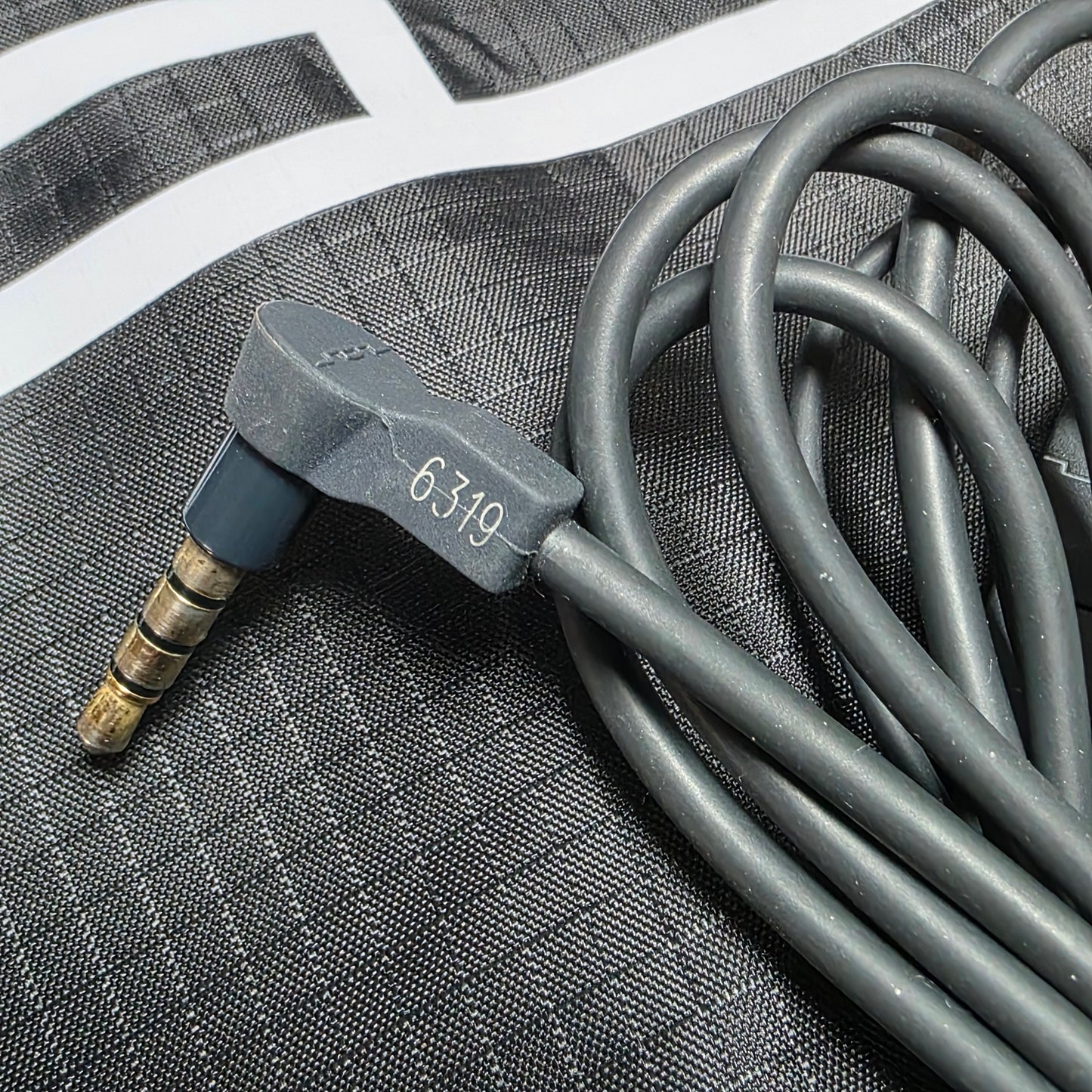 SOL REPUBLIC Wired Headphones 6319 TESTED Works