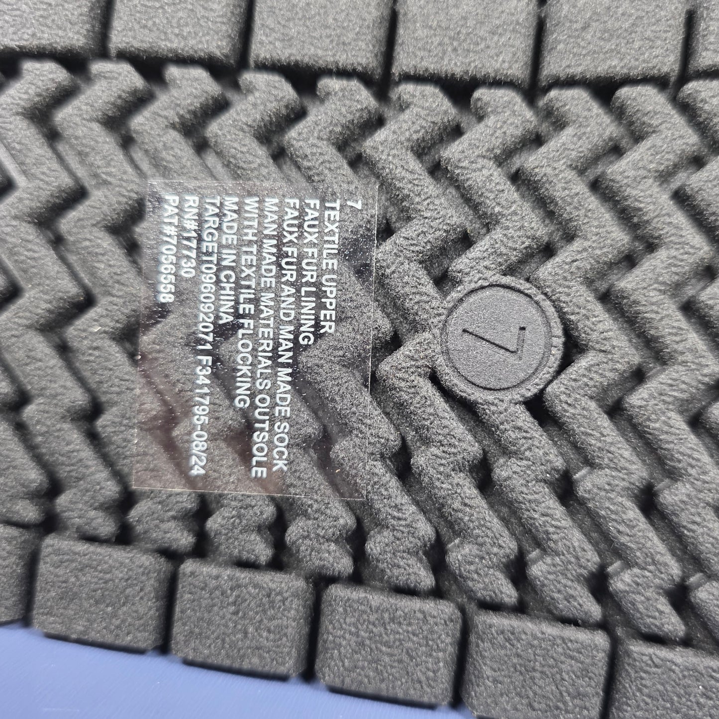 NIB New Womens May Boots Black Ankle 7M Winter Universal Threads