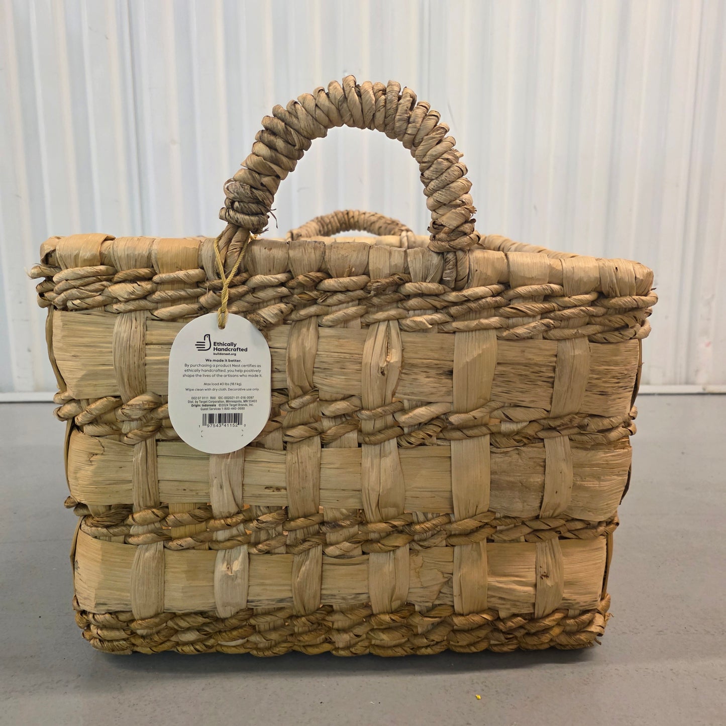 NWT New Threshold Woven Floor Basket Rataan & Banana Bark 18Lx16Wx12H