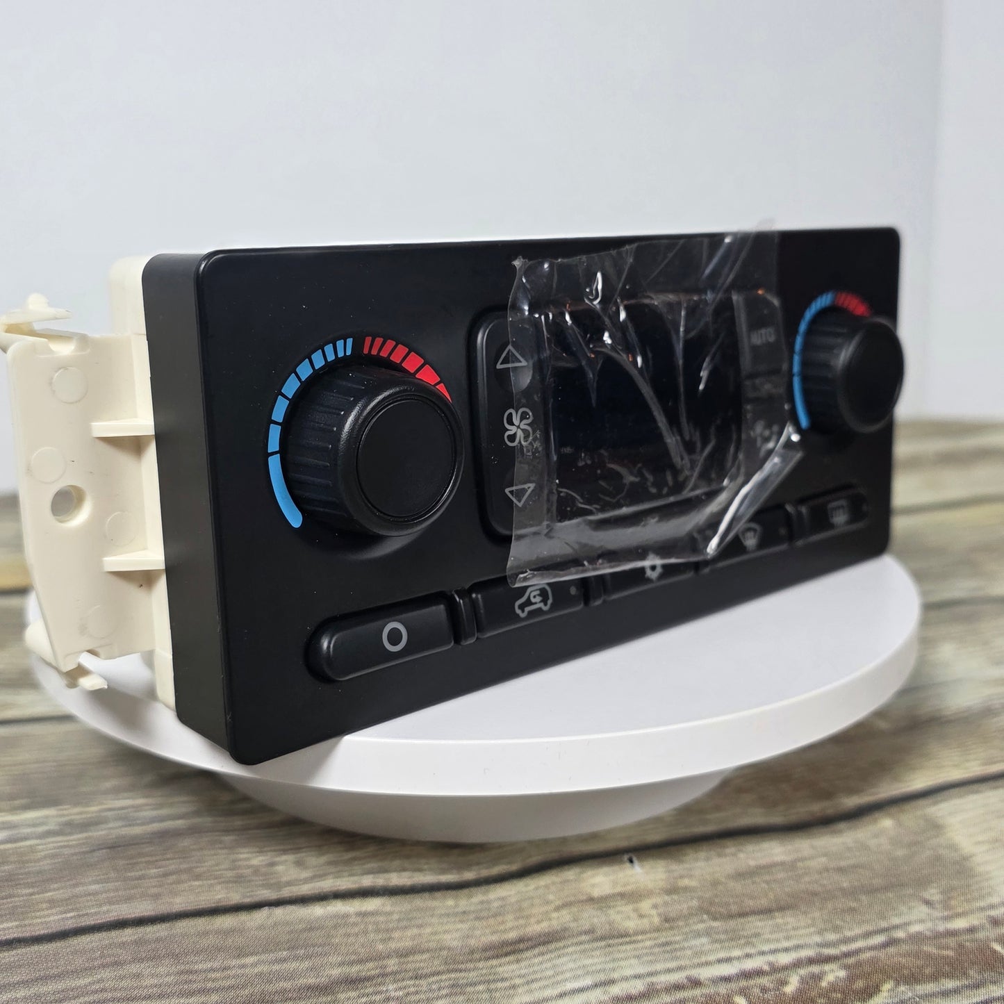 MDEOOSKY Climate Control Module Replacement for Chevy Silverado Trailblazer Suburban Avalanche, GMC Sierra Yukon Envoy, Cadillac Escalade