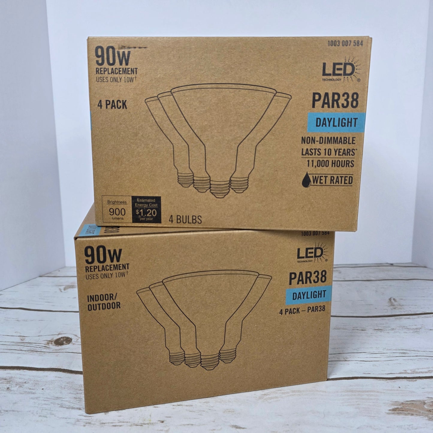Lot of 2 Boxes of New 4-Pack LED Technology 90W Replacment PAR38 Daylight Wet Rated