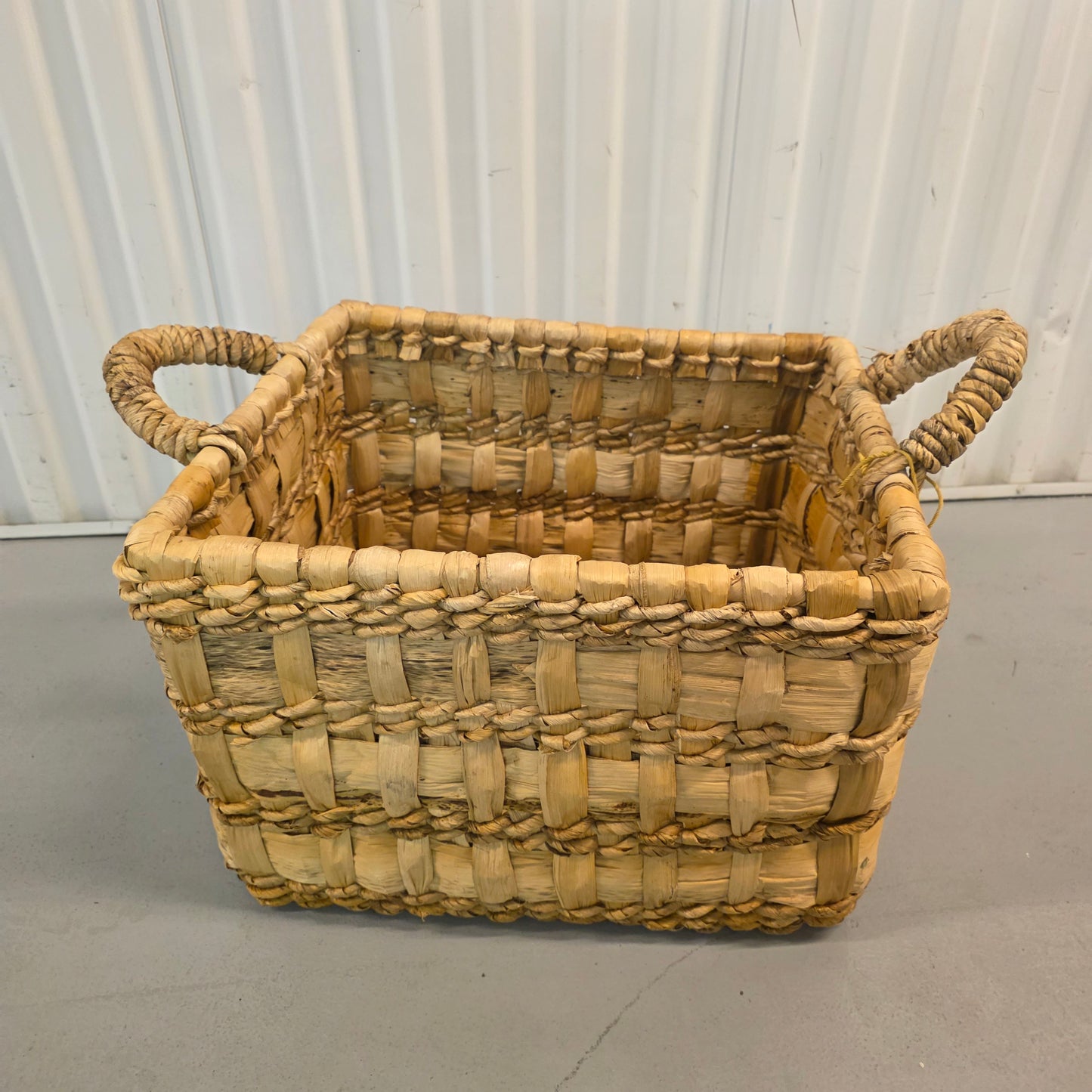 NWT New Threshold Woven Floor Basket Rataan & Banana Bark 18Lx16Wx12H