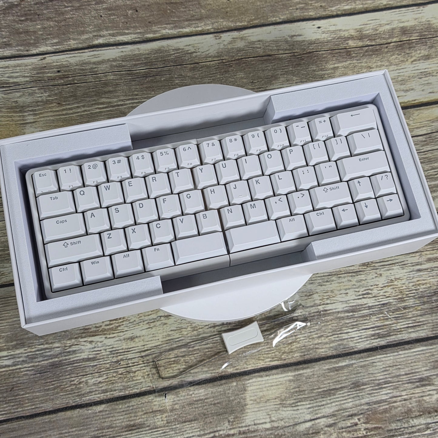 NIB New NocFree Lite Split Wireless Mechanical Bluetooth Keyboard White ASNI