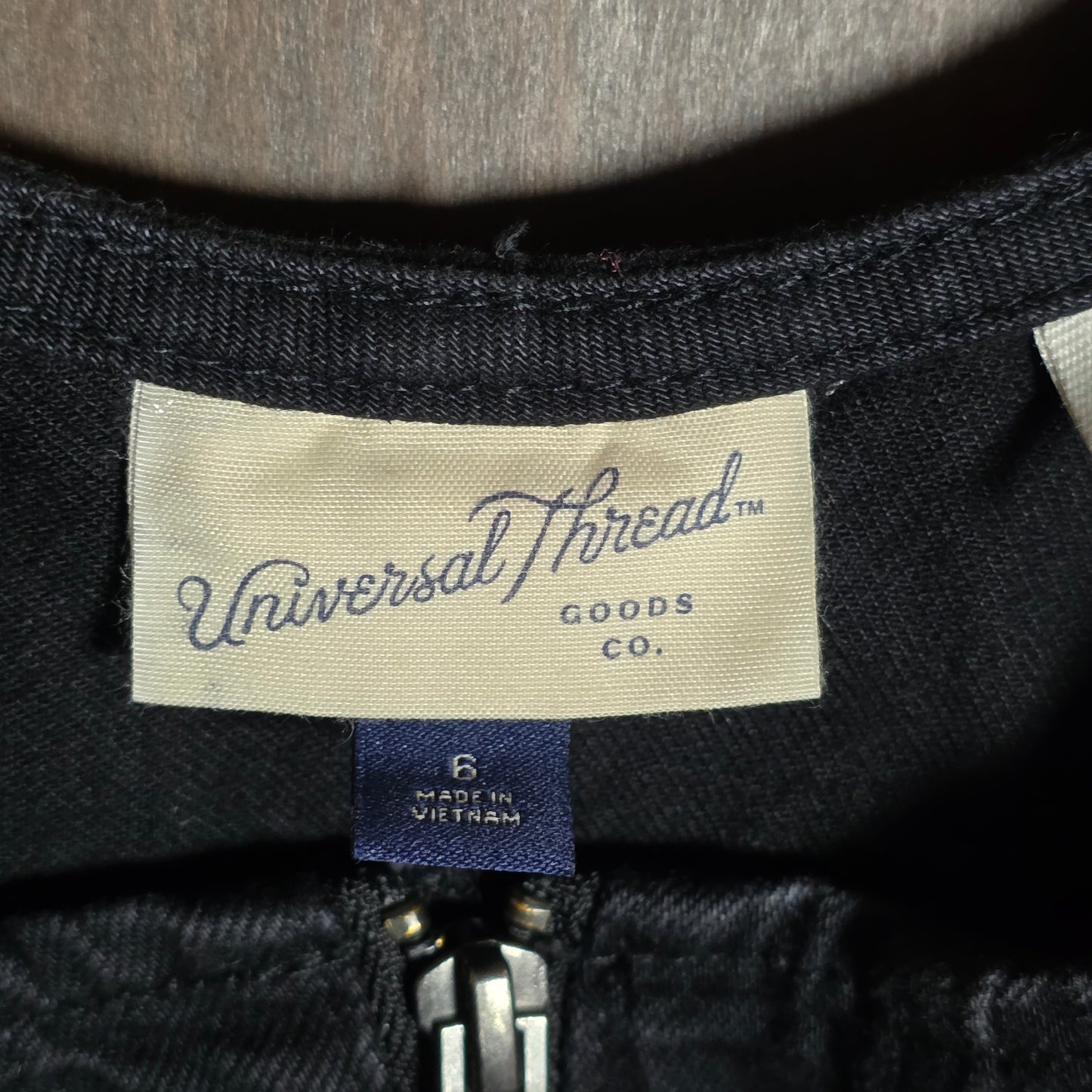 NWT New Women's Uniserval Thread Goods Co Black Denim Tank Size 6 Zipper Front