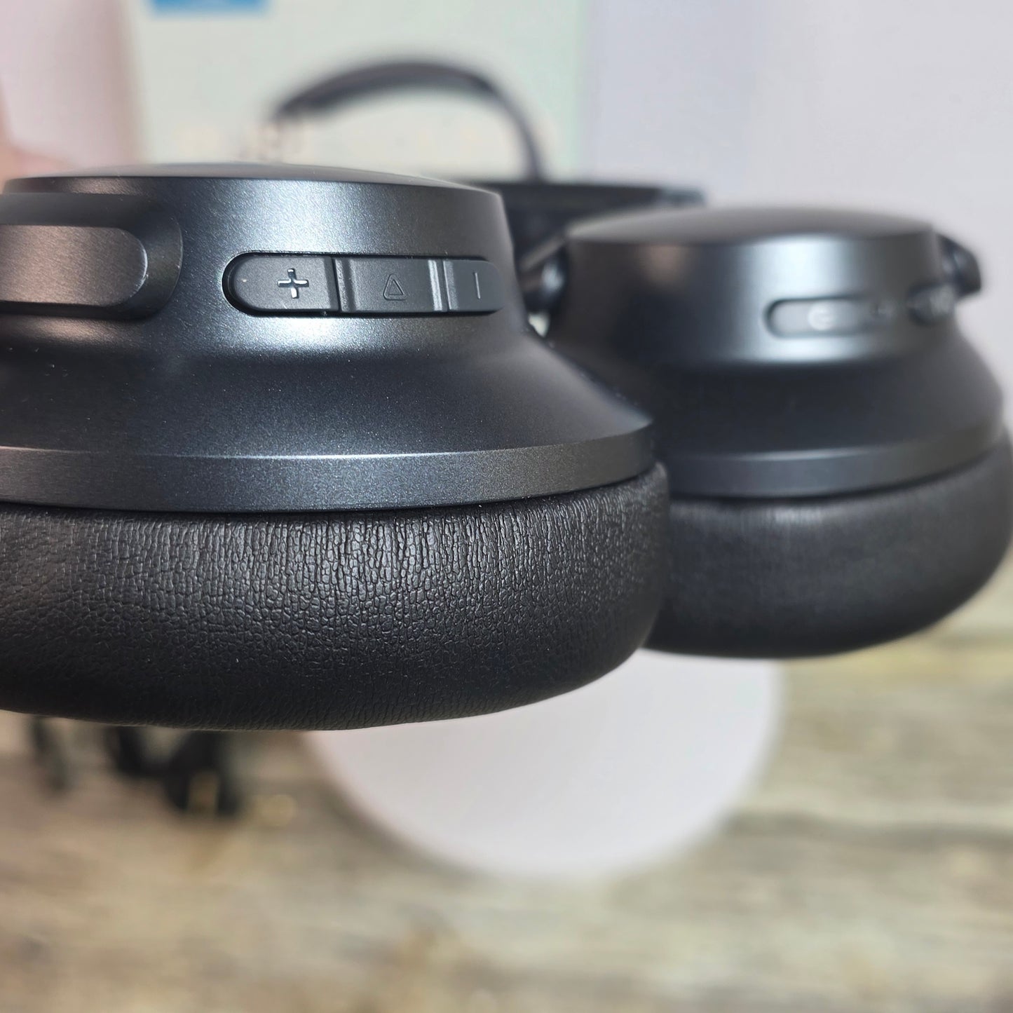 NIOB New Soundcore by Anker Life Q20 Wireless ANC Headphones