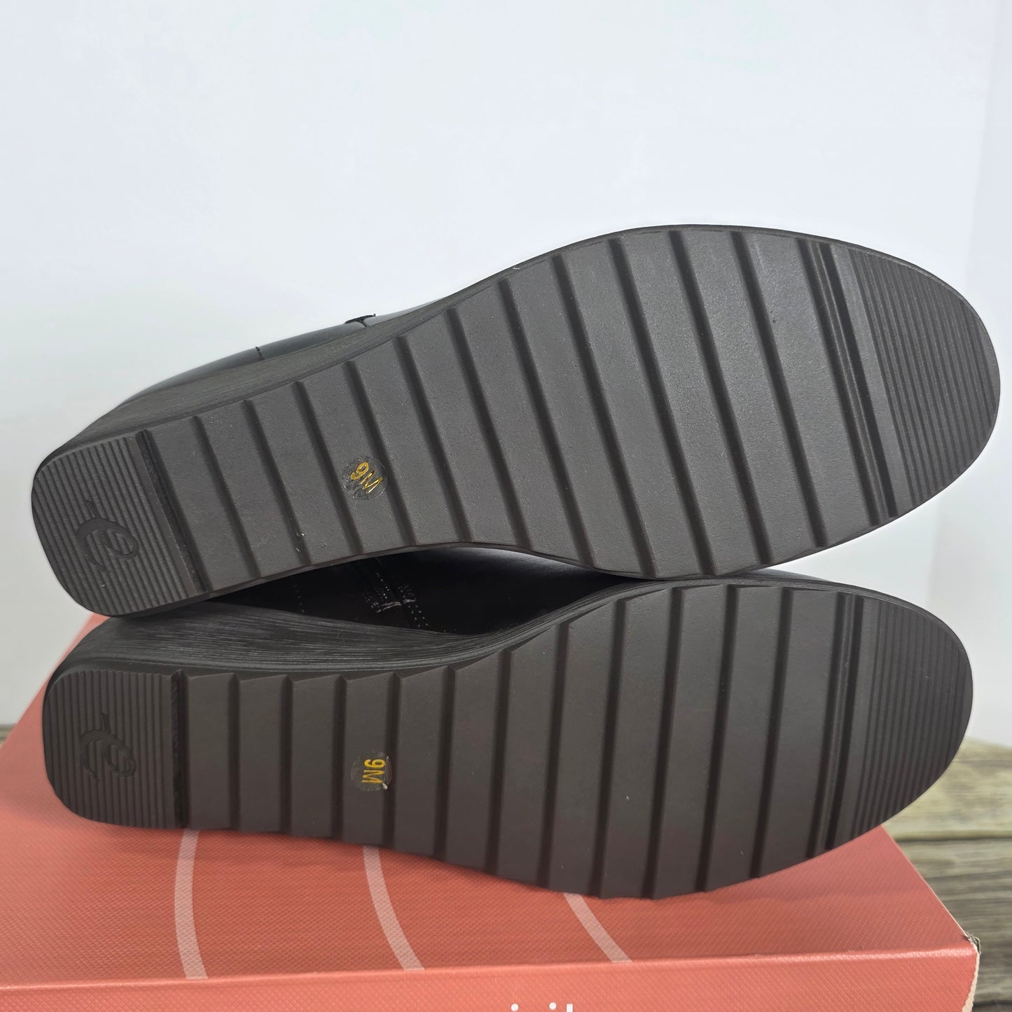 NIB New Easy Spirit Women's Dark Brown Yuna3 Boots Size 9M