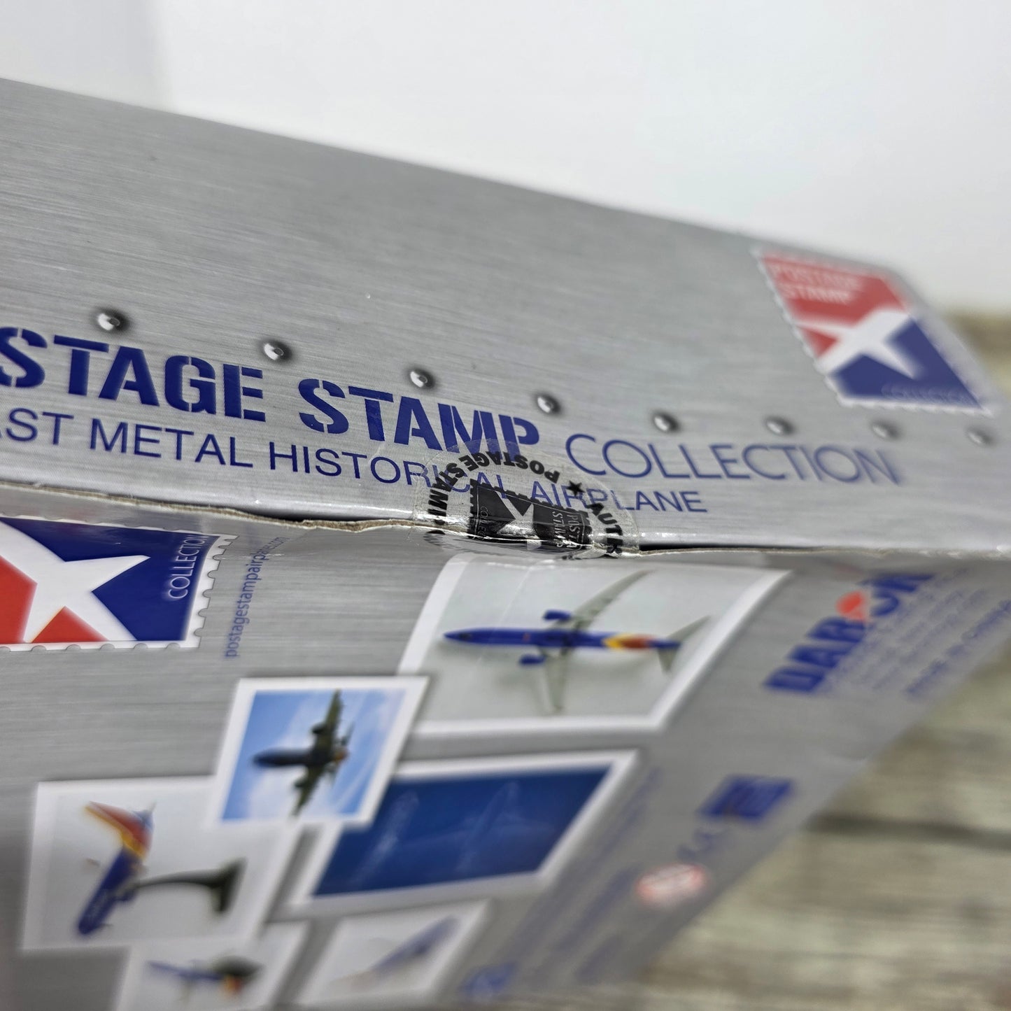 Postage Stamp Daron Southwest 737-800 1/300