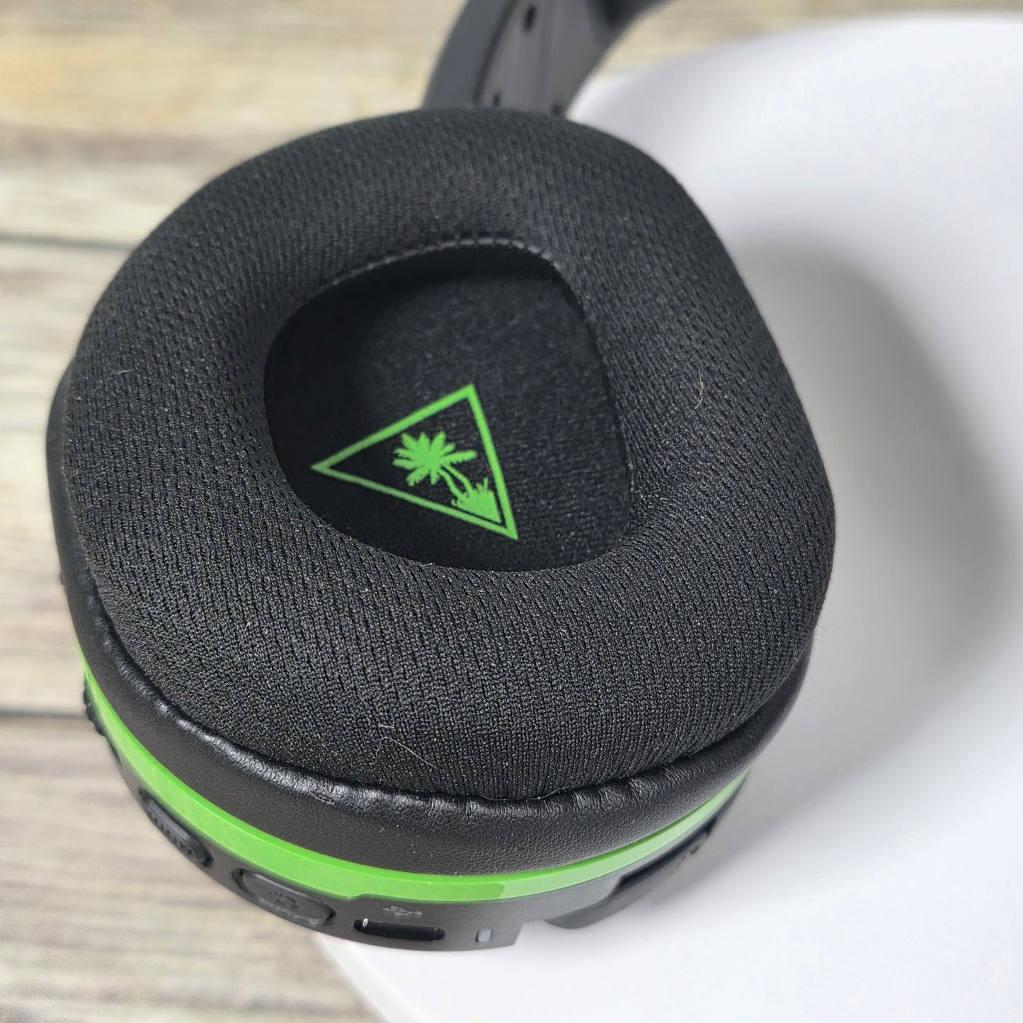 Turtle Beach Stealth 600 Gen 2 MAX Wireless Amplified Multiplatform Gaming Headset for PS5, PS4, Nintendo Switch, PC & Mac