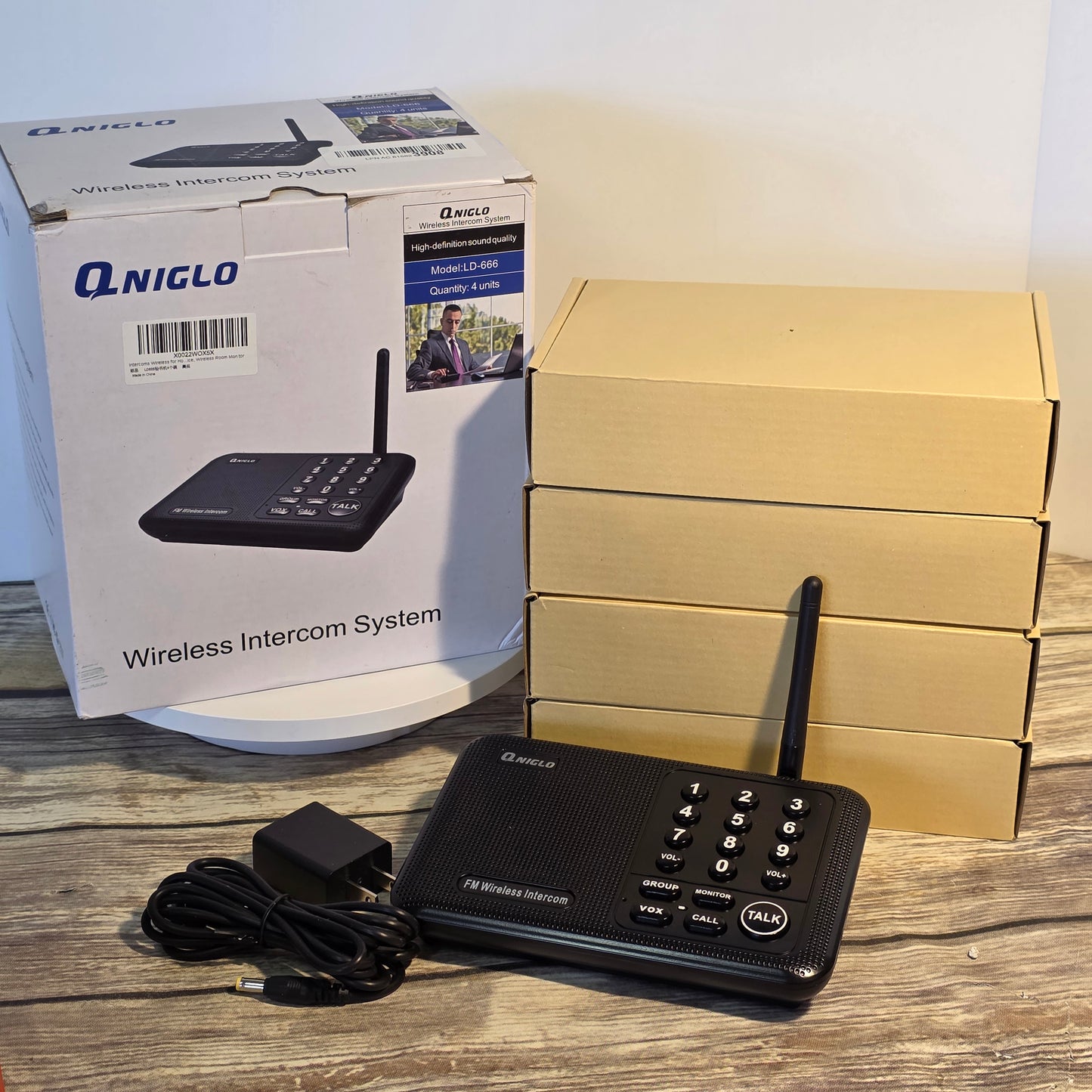 NIB New QNIGLO 
Multi-Channel Long-Range FM Wireless Intercom System LD-666 4 Units