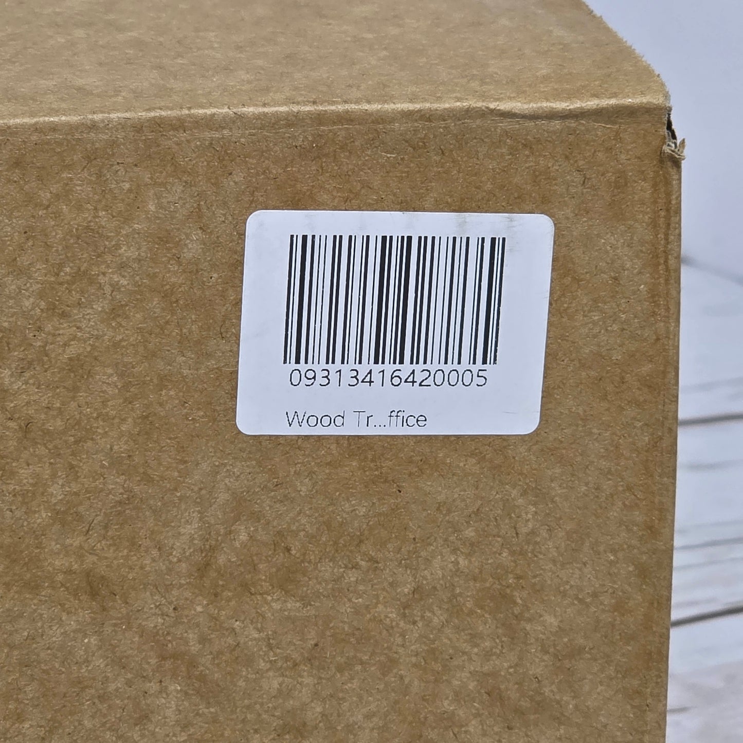 NIOB New Wooden Tripod Floor Lamp