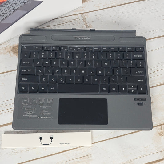 NIB New QULOSE Touchpad Keyboard for Surface Pro 8 / Pro X